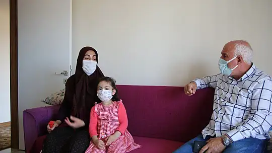 Yüsra bebek ve annesine bayram ziyareti