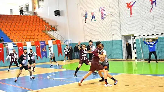 Elazığ derbinde gülen Gençlikspor oldu