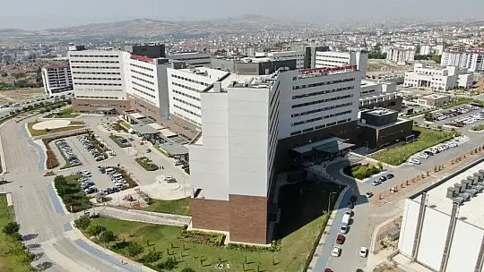 Elazığ Fethi Sekin Şehir Hastanesi hem şehrin hem de bölgenin lokomotifi oldu
