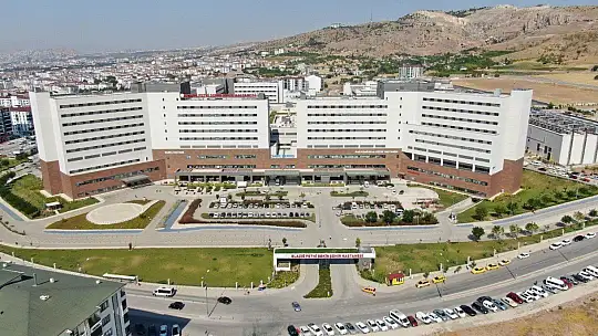 Elazığ Fethi Sekin Şehir Hastanesi hem şehrin hem de bölgenin lokomotifi oldu
