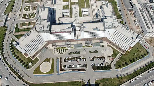 Elazığ Fethi Sekin Şehir Hastanesi hem şehrin hem de bölgenin lokomotifi oldu