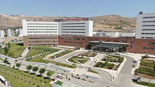 Elazığ Fethi Sekin Şehir Hastanesi hem şehrin hem de bölgenin lokomotifi oldu