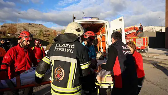 Elazığ Fethi Sekin Şehir Hastanesindeki deprem tatbikatı gerçeği aratmadı