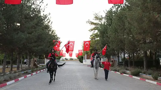 Elazığ Hipodromunda 100. yıl coşkusu