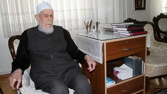 Elazığ'ın kanaat önderi Hafız Abdullah Nazırlı için cenaze namazı
