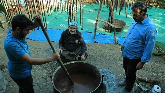 Elazığ'ın tescilli lezzeti 'orcik' için mesai başladı