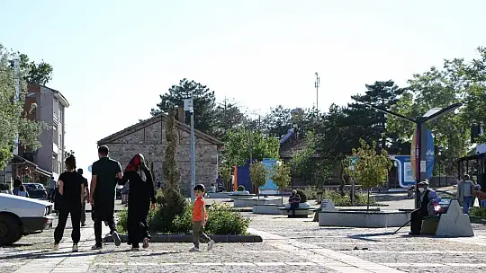 Elazığ'ın turizme açılan kapısı Harput'a ziyaretçiler gelmeye başladı