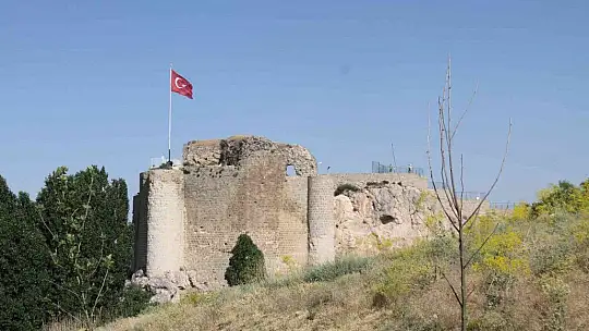 Elazığ'ın turizme açılan kapısı Harput'a ziyaretçi akını