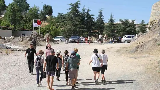Elazığ'ın turizme açılan kapısı Harput'a ziyaretçi akını