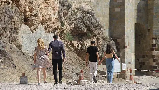 Elazığ'ın turizme açılan kapısı Harput'a ziyaretçi akını