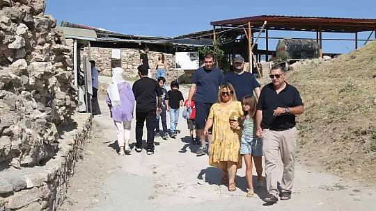 Elazığ'ın turizme açılan kapısı Harput'a ziyaretçi akını