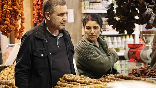 Elazığ Kapalı Çarşı'da bayram yoğunluğu