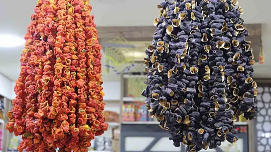 Elazığ kurutmalıkları tezgahlardaki yerini aldı, fiyatlar düştü
