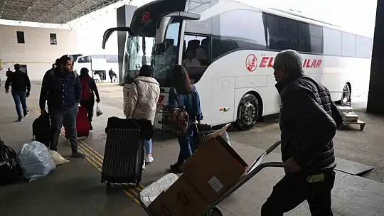 Elazığ otogarında bayram yoğunluğu