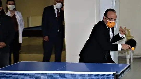 Elazığ protokolü biten ve yapımı süren spor tesislerini inceledi