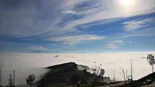 Elazığ sis denizinde kayboldu, eşsiz görüntüler oluştu