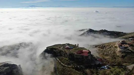 Elazığ sis denizinde kayboldu, eşsiz görüntüler oluştu
