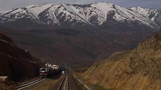 Elazığ-Tatvan arası tren yolculuğu