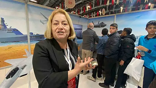 Çocuklar kokpit heyecanını yaşadı, simülasyondan KAAN'ı kullandı