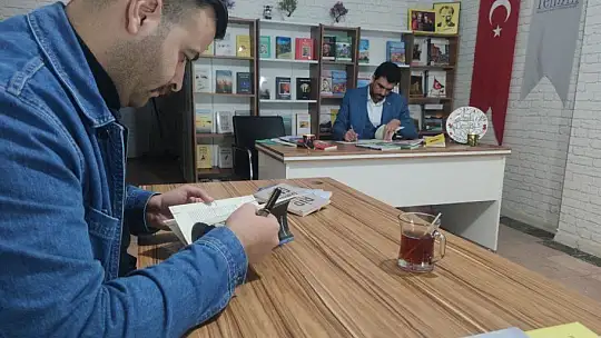 Edebiyatçılar 'Telmih' dergisinde toplandı