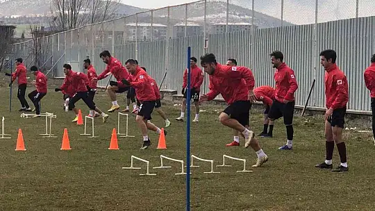 Elazığspor F. Erbaaspor'a bileniyor