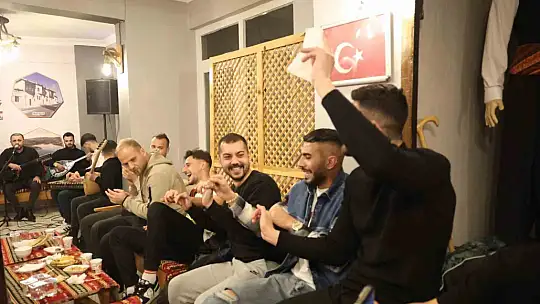 Elazığspor futbolcuları kürsübaşı etkinliğinde eğlendi