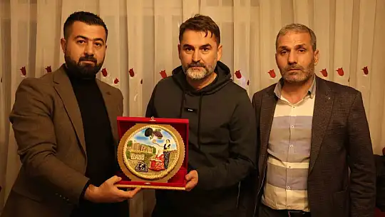Elazığspor futbolcuları kürsübaşı etkinliğinde eğlendi