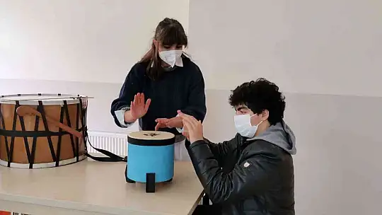 Engeli engel olmadı
