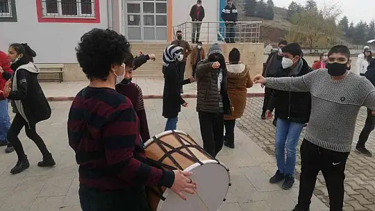 Engeli engel olmadı