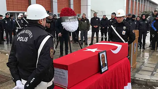 Enkaz altından çıkartılan şehit polisin cenazesi memleketine gönderildi