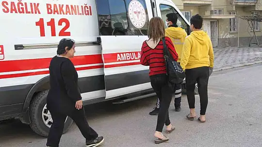 Eski sevgilisinin evini benzin döküp ateşe verdi.
