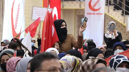 Fatih Erbakan Yeniden Refah Partisi kongresinde konuştu