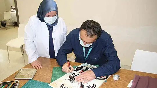 Fethi Sekin Şehir Hastanesinde açılan el sanatları kursu..