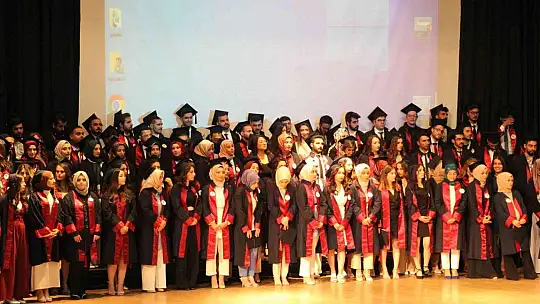 Fırat Üniversitesi 34. dönem tıp mezunlarını uğurladı
