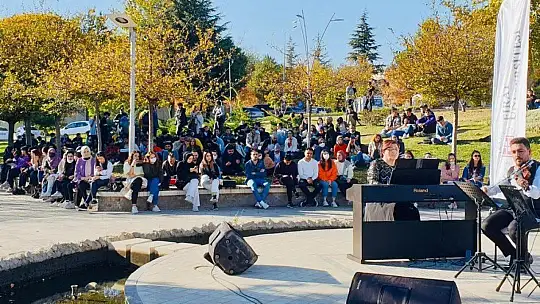 Fırat Üniversitesinde piyano resitali gerçekleştirildi