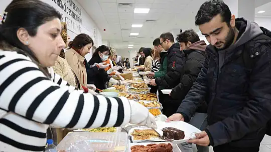 Fırat Üniversitesinden sınav heyecanına 'lezzetli' destek