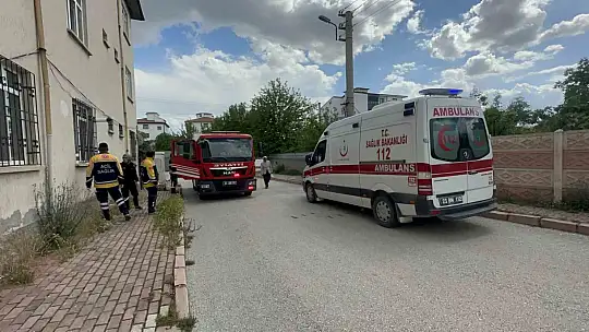 Fırında unutulan yemek az daha evi yakıyordu