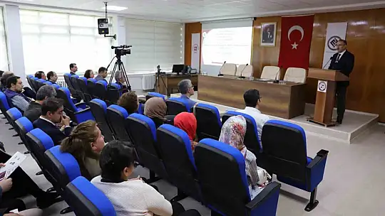 FÜ'de akademisyenler ödüllendirildi