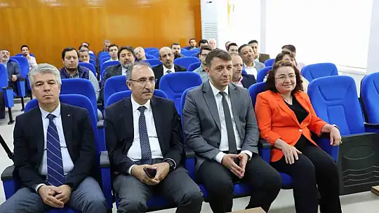 FÜ'de akademisyenler ödüllendirildi