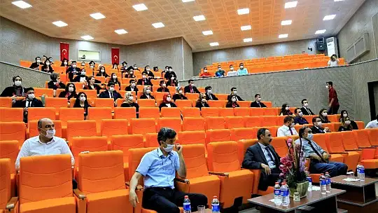 FÜ Diş Hekimliği Fakültesi ilk mezunlarını verdi