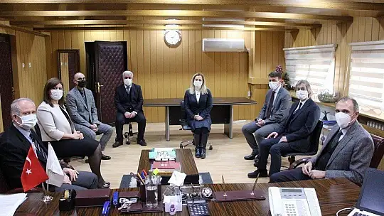 FÜ Rektörü Göktaş, fakülteleri inceledi