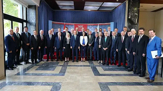 FÜ Rektörü Prof. Dr. Göktaş, mazbatasını aldı