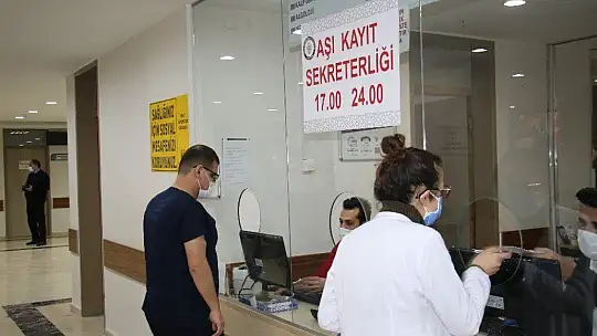 2 Günde Bin 492 Sağlık Çalışanı Aşılandı