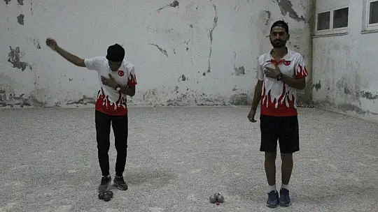Genç sporcular 'Bocce' ile milli takım için ter döküyor
