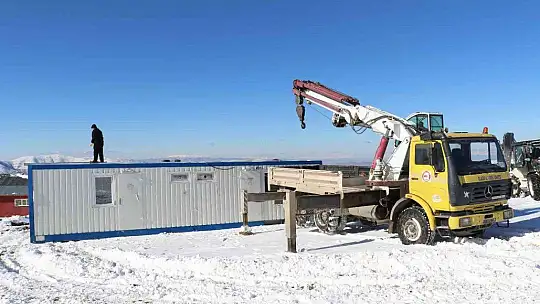 Göl manzaralı kayak merkezi sezona hazırlanıyor