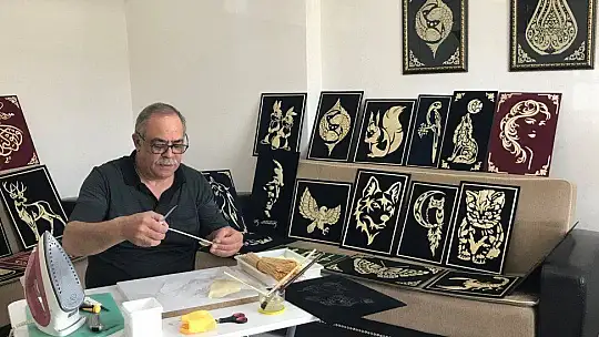 Görenler, ekin sapı olduğuna inanamıyor, sapı sanata dönüşüyor
