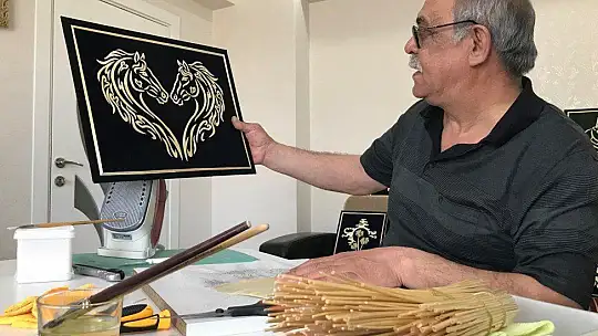 Görenler, ekin sapı olduğuna inanamıyor, sapı sanata dönüşüyor