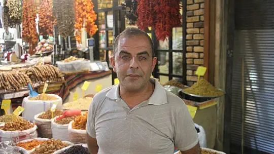 Gurbetçiler akın etti, Elazığ'da Kapalı Çarşı esnafının yüzü güldü