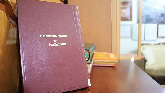 Hafız Abdullah Nazırlı'dan geriye kalan eserler vakfa ve Millet Kütüphanesi'ne gidecek