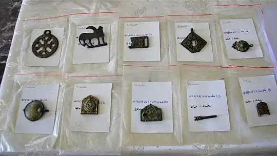 Harput Kalesi kazılarında 7 yılda 110 bin adet obje çıktı